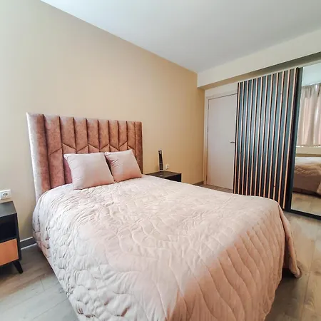 Balkan Tower Luxury Living 3'2 Appartamento *