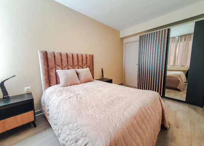 Balkan Tower Luxury Living 3'2 アパート *