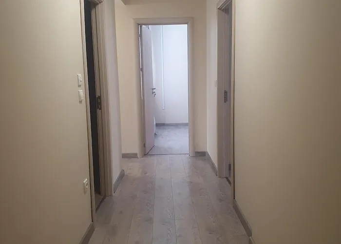 Balkan Tower Luxury Living 3'2