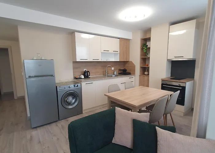 Balkan Tower Luxury Living 3'2