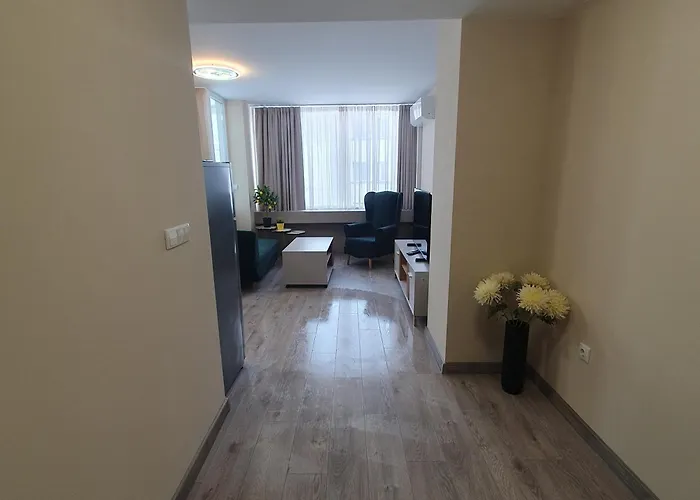 Balkan Tower Luxury Living 3'2 *